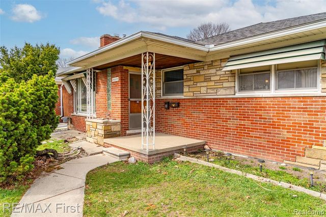 20219 Chalon Street, Saint Clair Shores, MI 48080