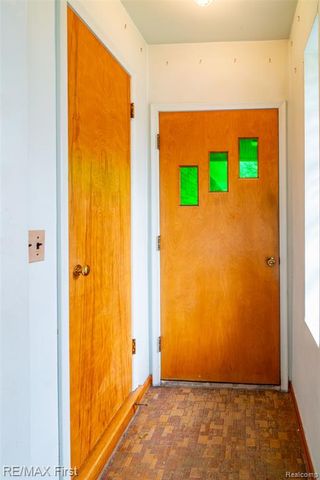 20219 Chalon Street, Saint Clair Shores, MI 48080