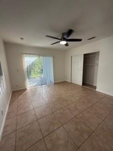 4844 Arthur St 4842, Palm Beach Gardens, FL 33418