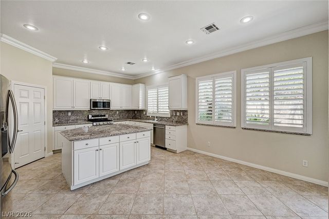 7922 Carson Creek Street, Las Vegas, NV 89113