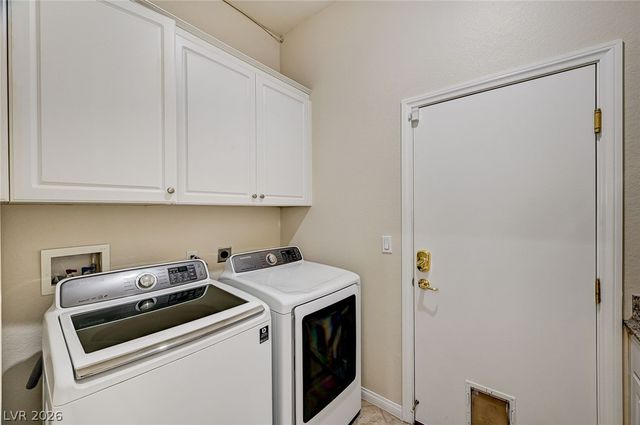 7922 Carson Creek Street, Las Vegas, NV 89113