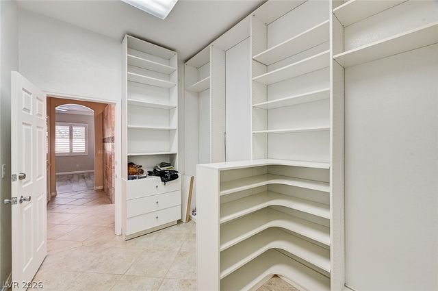 7922 Carson Creek Street, Las Vegas, NV 89113