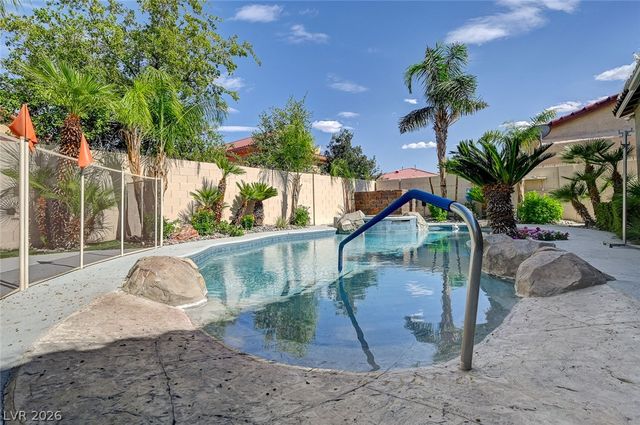 7922 Carson Creek Street, Las Vegas, NV 89113