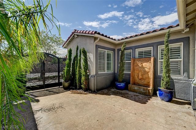 7922 Carson Creek Street, Las Vegas, NV 89113