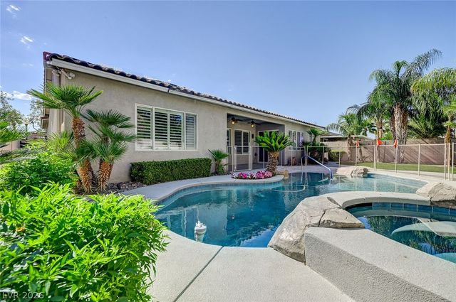 7922 Carson Creek Street, Las Vegas, NV 89113