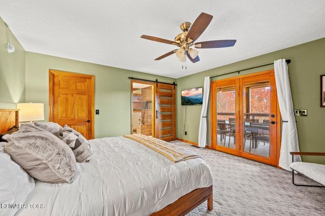 859 Pinnacle Vista Road, Gatlinburg, TN 37738