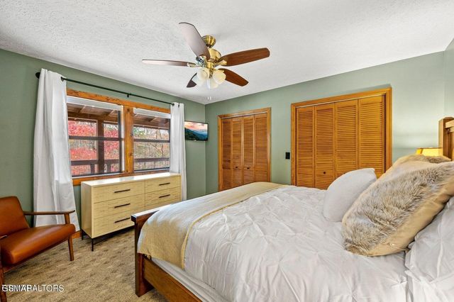 859 Pinnacle Vista Road, Gatlinburg, TN 37738
