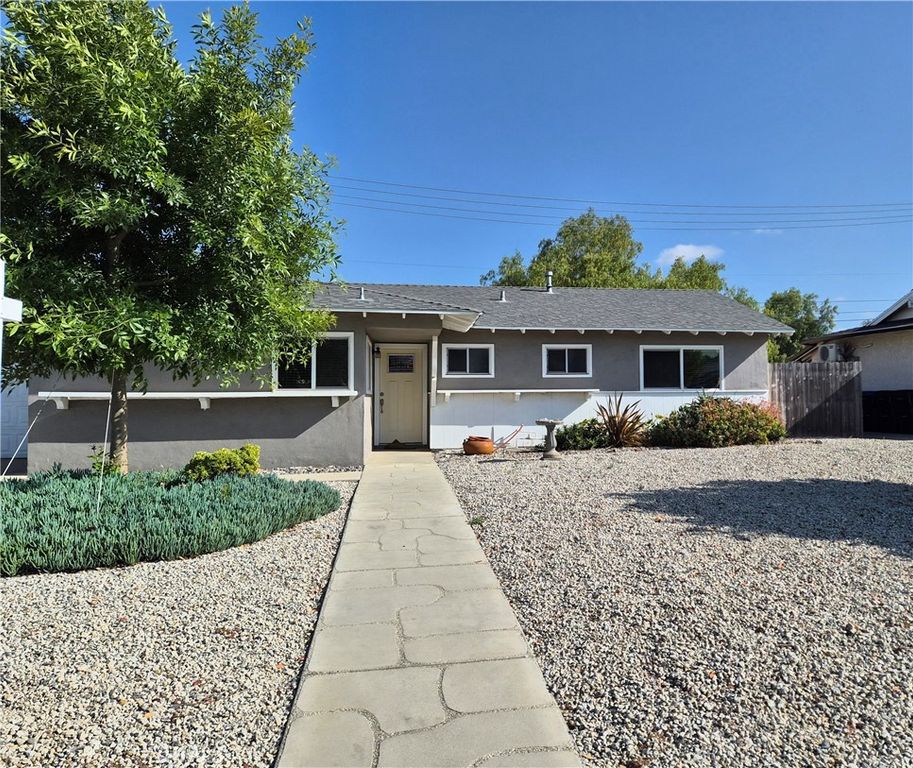 Image 1 of property listing at 3554 Royal, Simi Valley, CA 93063