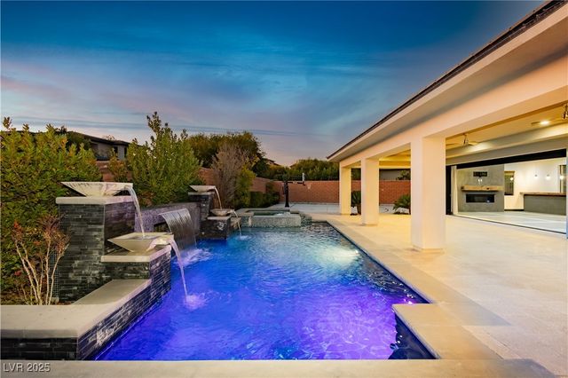 94 Glade Hollow Drive, Las Vegas, NV 89135