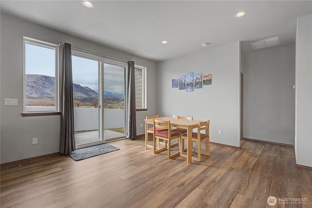 436 Hammond Lane, Rock Island, WA 98850