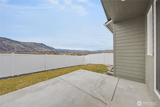 436 Hammond Lane, Rock Island, WA 98850