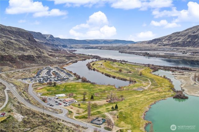 436 Hammond Lane, Rock Island, WA 98850