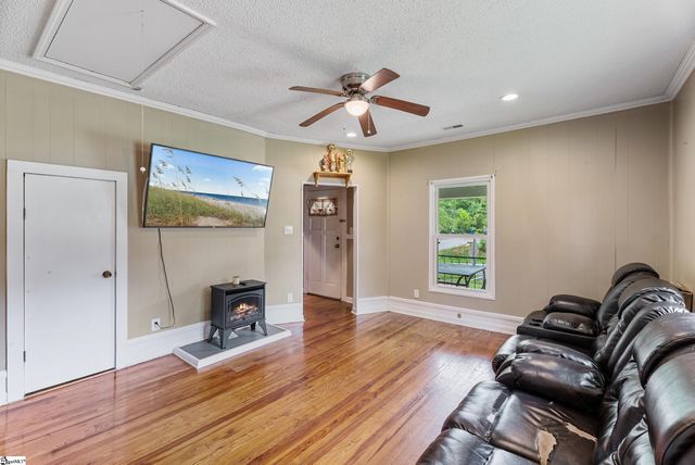 507 N Pearson Street, Woodruff, SC 29388