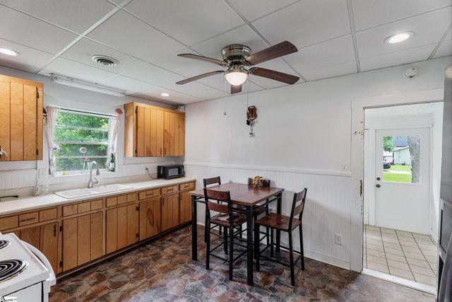 507 N Pearson Street, Woodruff, SC 29388
