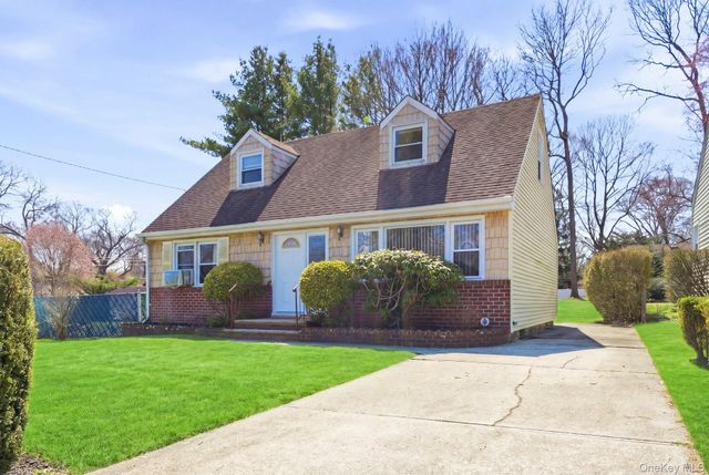 70 Deepdale Drive, South Huntington, NY 11746