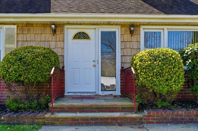 70 Deepdale Drive, South Huntington, NY 11746