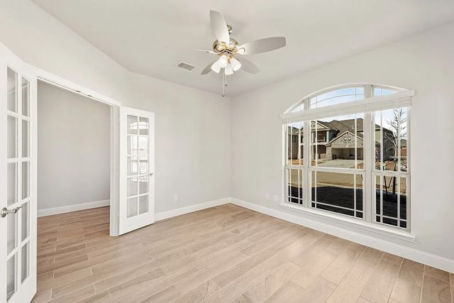 1232 Starlight Avenue, Aubrey, TX 76227