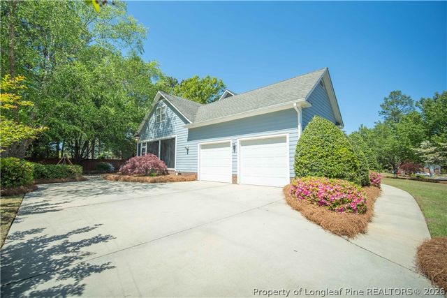 6826 Surrey Road, Fayetteville, NC 28306