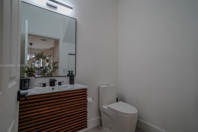 12542 SW 126th Ave, Miami, FL 33186