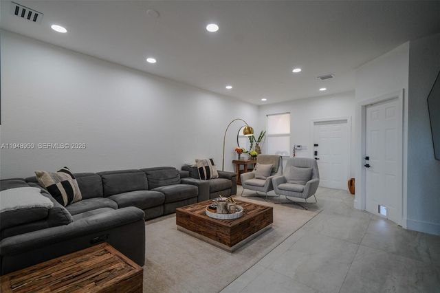 12542 SW 126th Ave, Miami, FL 33186