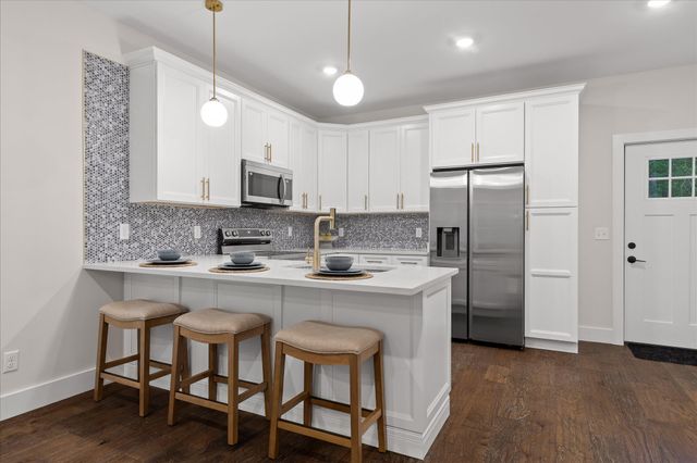 2119 Oak Street, Signal Mountain, TN 37377