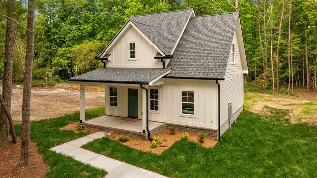 2119 Oak Street, Signal Mountain, TN 37377