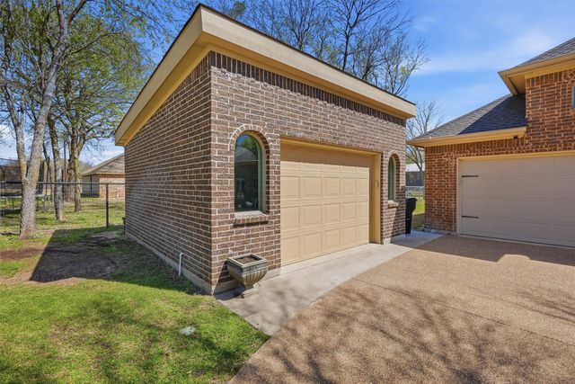 8258 Lax Drive, Fort Worth, TX 76126