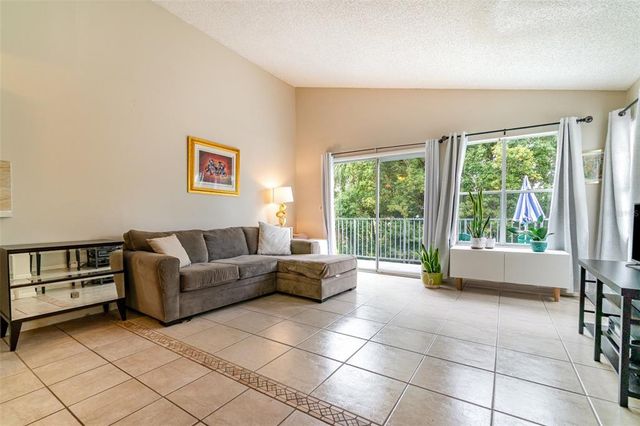 2560 WOODGATE BOULEVARD 207, Orlando, FL 32822