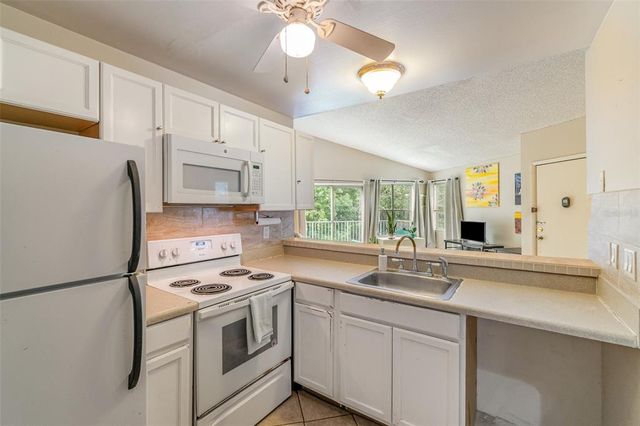 2560 WOODGATE BOULEVARD 207, Orlando, FL 32822