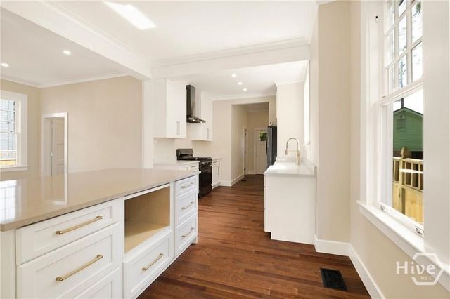 627 W 37th Street, Savannah, GA 31401