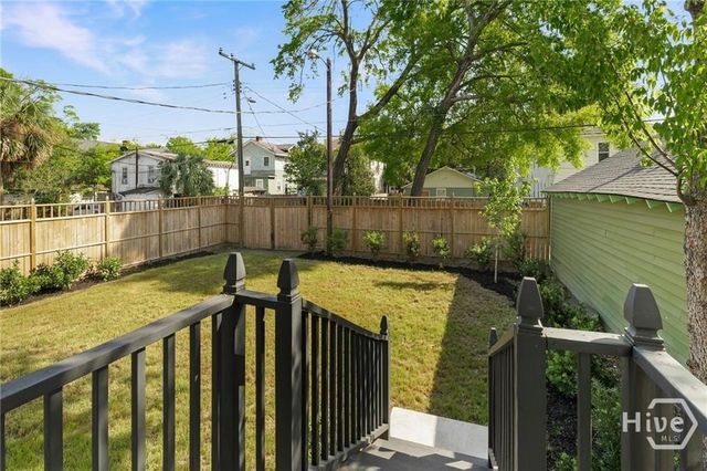 627 W 37th Street, Savannah, GA 31401