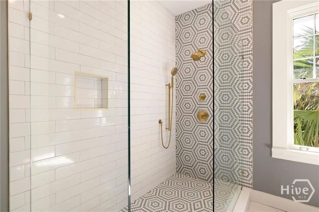 627 W 37th Street, Savannah, GA 31401