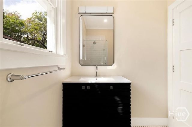 627 W 37th Street, Savannah, GA 31401