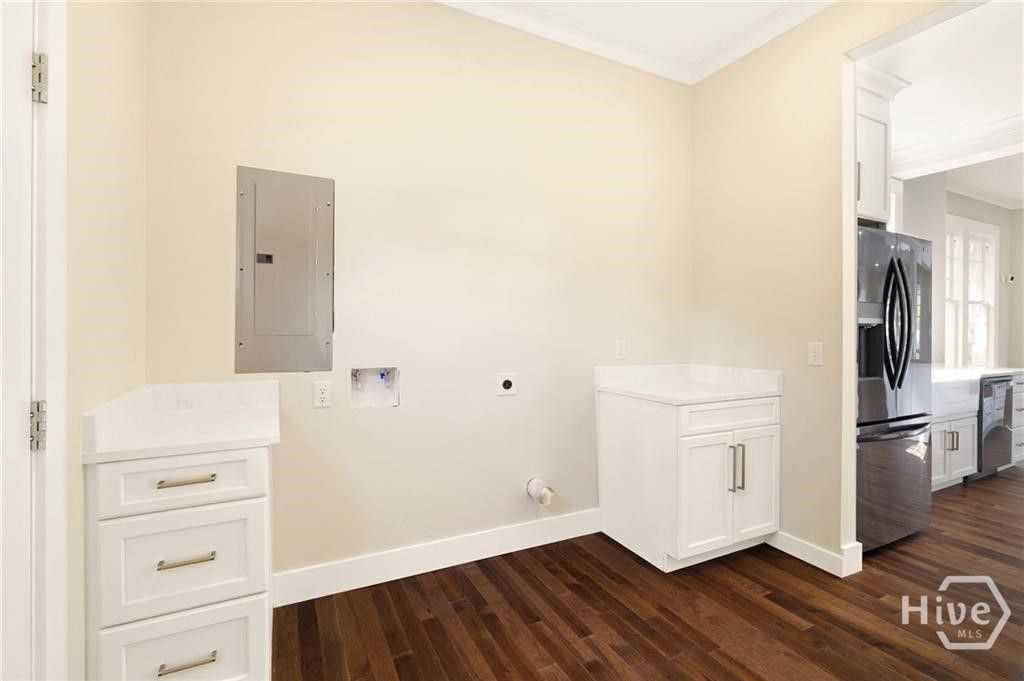 Image 21 of property listing at 627 W 37th Street, Savannah, GA 31401