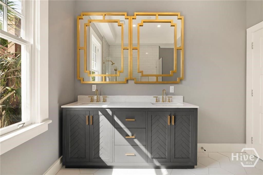 Image 32 of property listing at 627 W 37th Street, Savannah, GA 31401