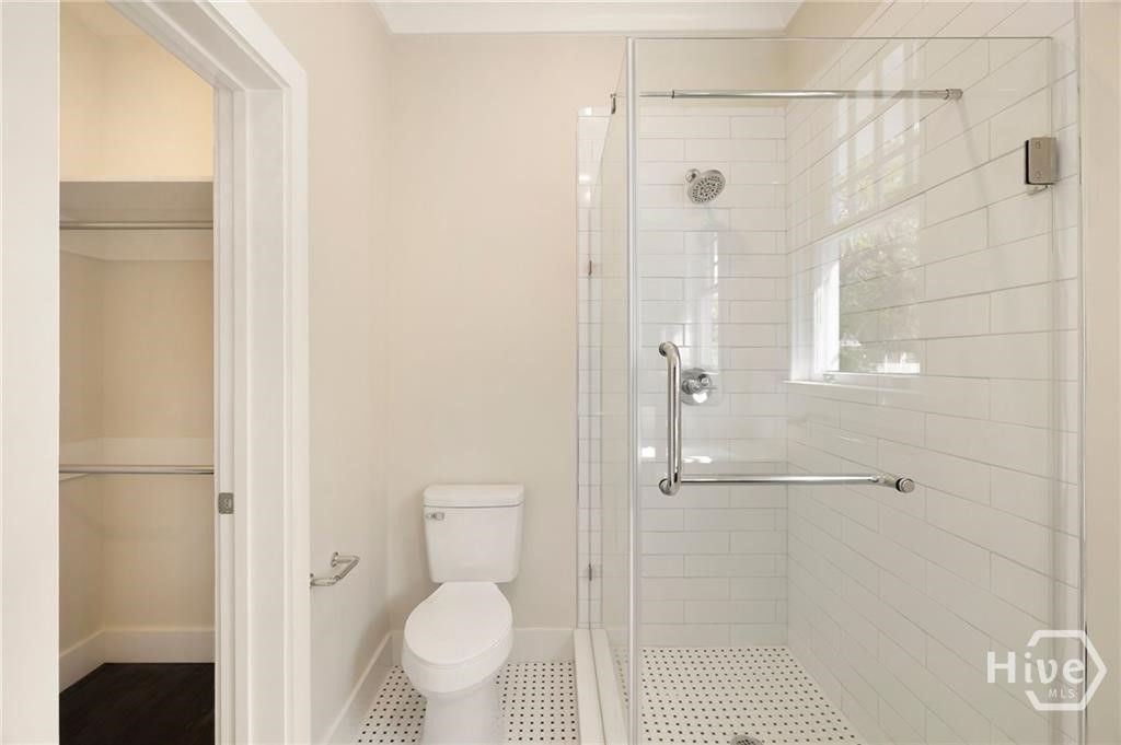 Image 36 of property listing at 627 W 37th Street, Savannah, GA 31401