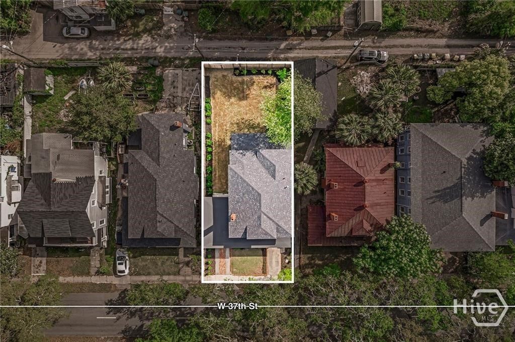 Image 49 of property listing at 627 W 37th Street, Savannah, GA 31401