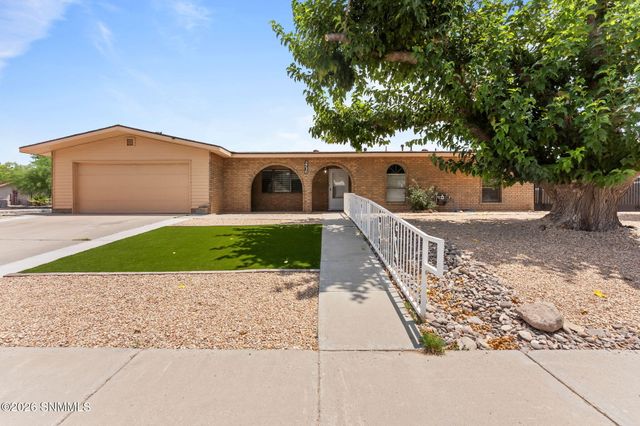 2716 Johnson Street, Las Cruces, NM 88005
