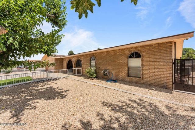 2716 Johnson Street, Las Cruces, NM 88005