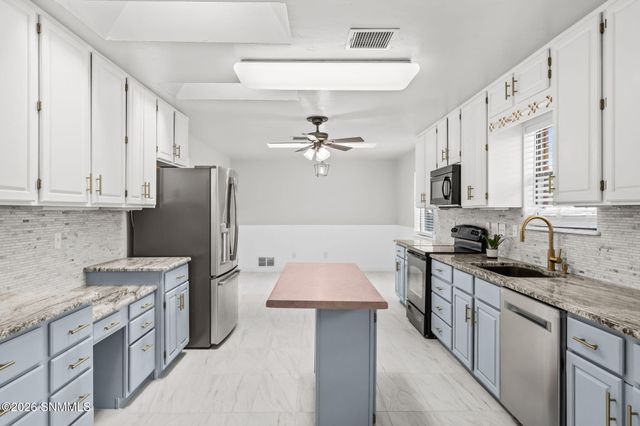 2716 Johnson Street, Las Cruces, NM 88005
