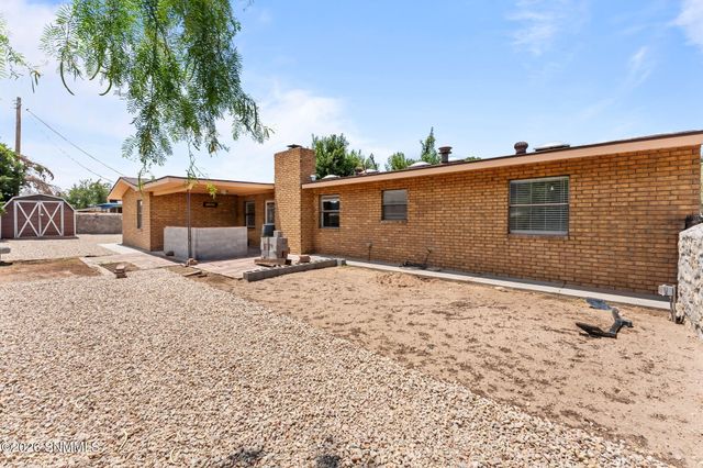 2716 Johnson Street, Las Cruces, NM 88005