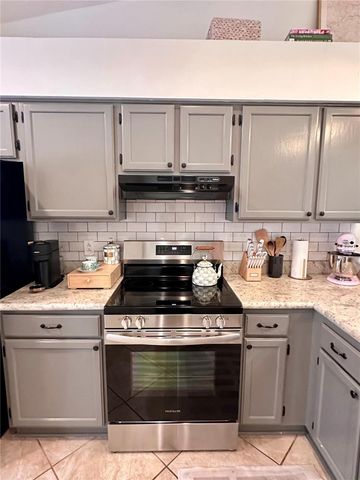 824 NW 124TH DRIVE, Newberry, FL 32669