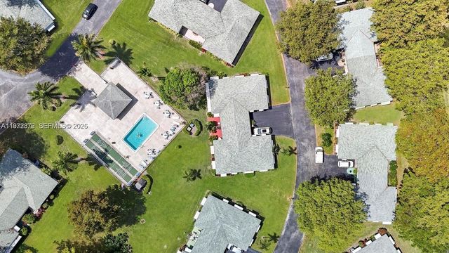 841 Meadowlark Ln, Delray Beach, FL 33445