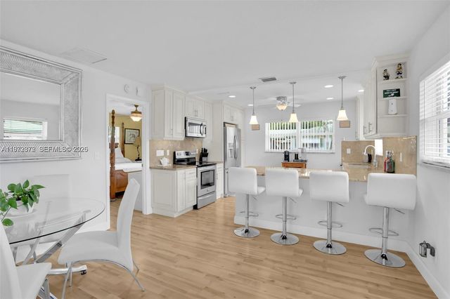 841 Meadowlark Ln, Delray Beach, FL 33445