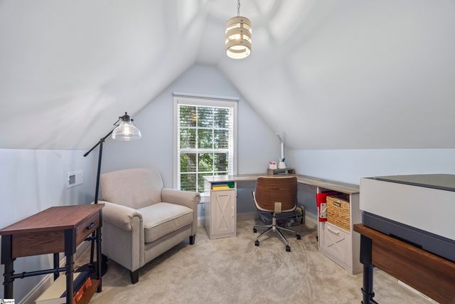 141 W Waters Edge Lane, West Union, SC 29696