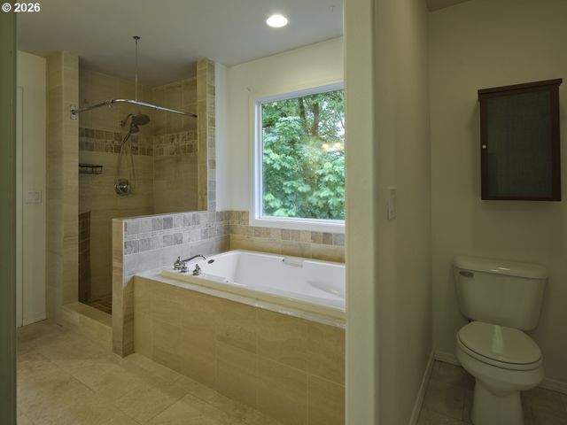 2205 Nw 138TH St, Vancouver, WA 98685