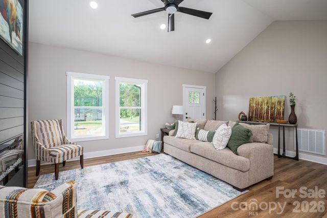 6268 Hill Gates Trail 36, Cherryville, NC 28021