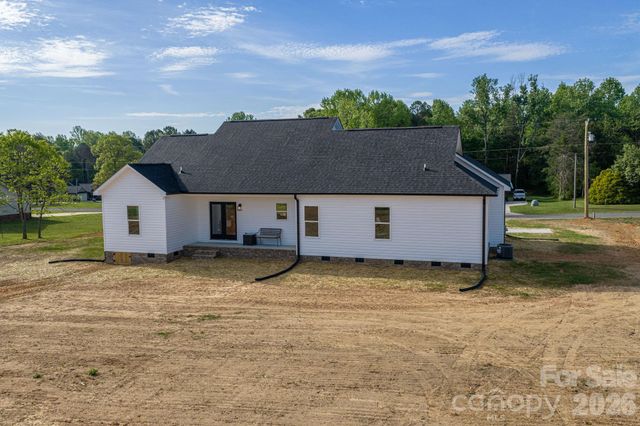 6268 Hill Gates Trail 36, Cherryville, NC 28021