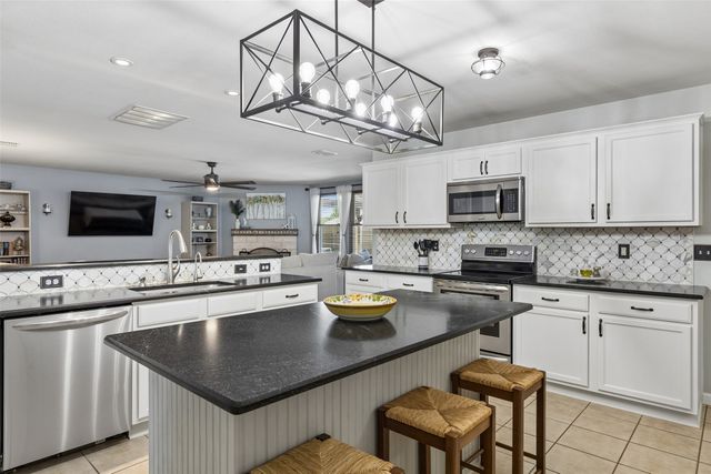 2903 Meadow Bluff Drive, Wylie, TX 75098