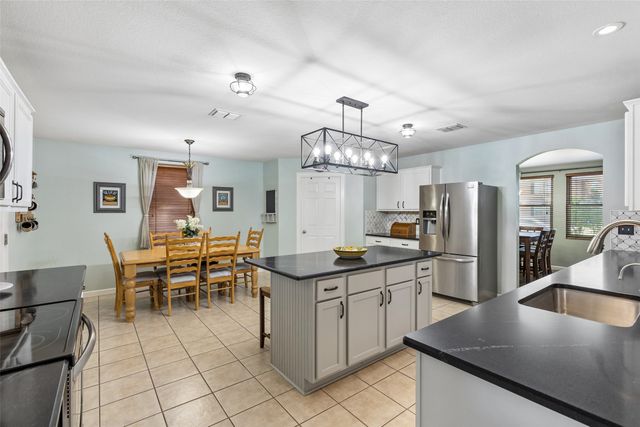 2903 Meadow Bluff Drive, Wylie, TX 75098